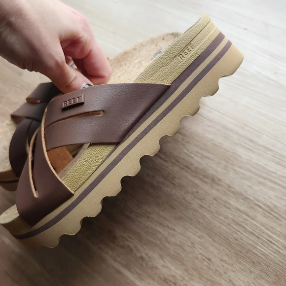 Reef Kaia Cross Platform Sandals - Picture 2 of 4